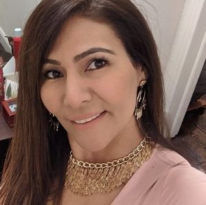 Meet your Posher, Eduvina